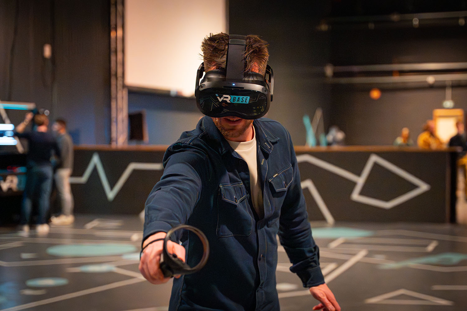 VR Base Franchise 7